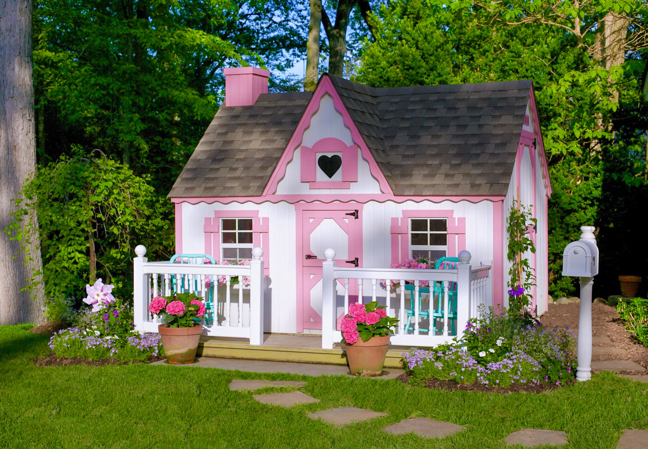 little girls playhouse